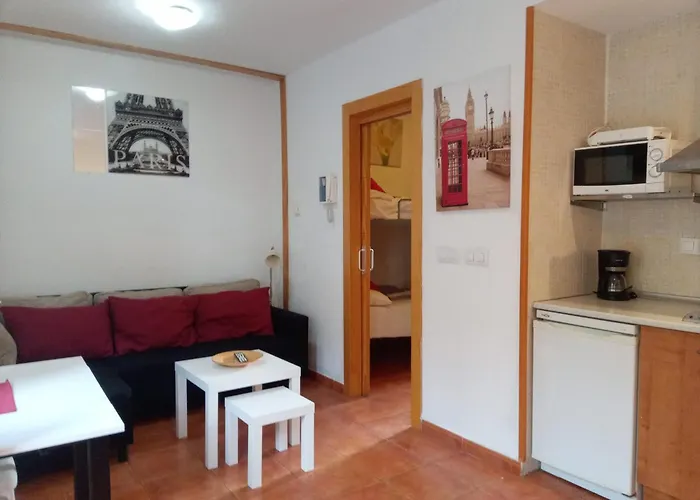 ESTUDIO Y GARAJE incluido EN ZONA BAJA