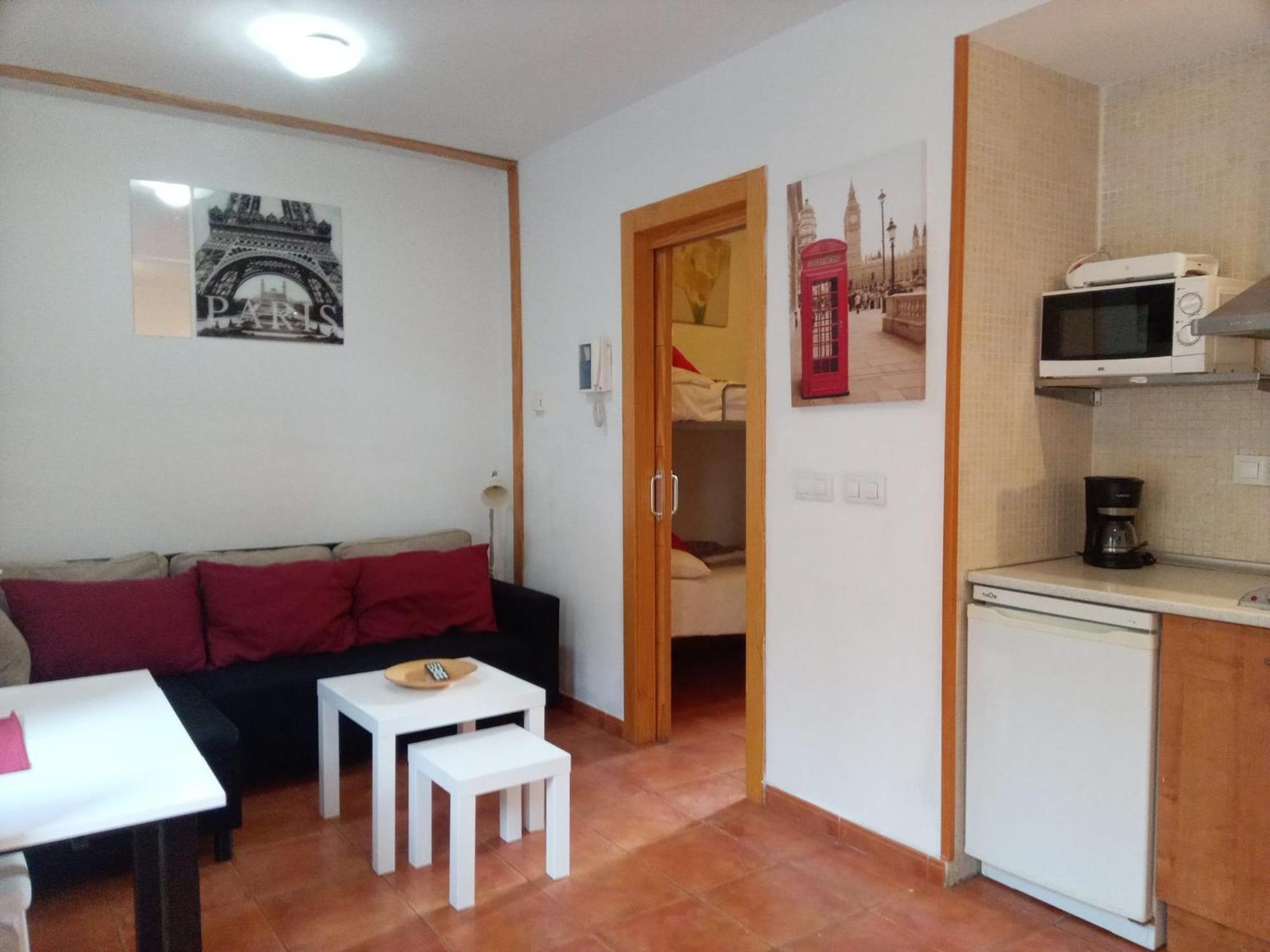 Estudio Y Garaje Incluido En Zona Baja Apartamento
